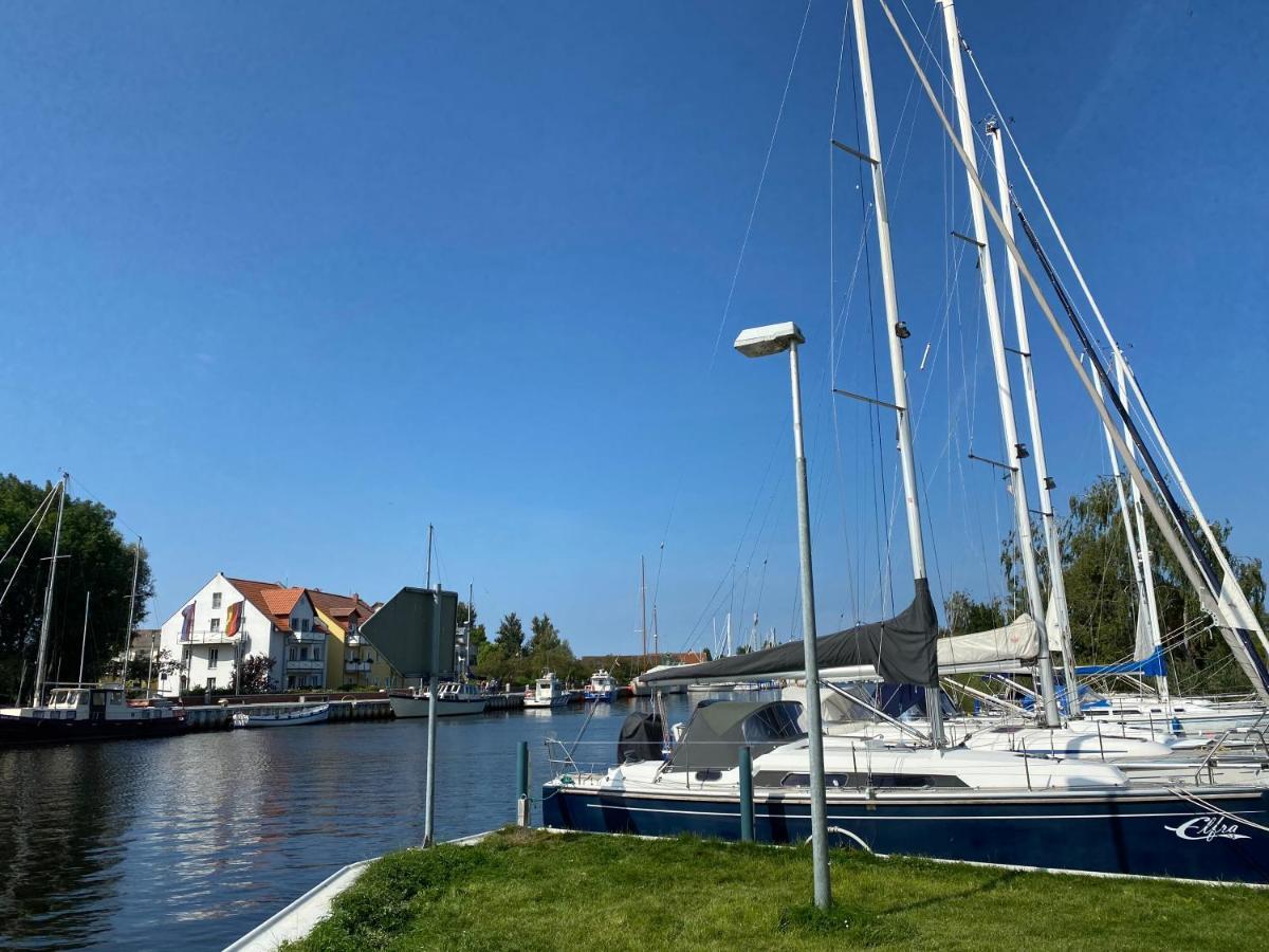 Ferienwohnung Bress Eg Ueckermunde Bagian luar foto